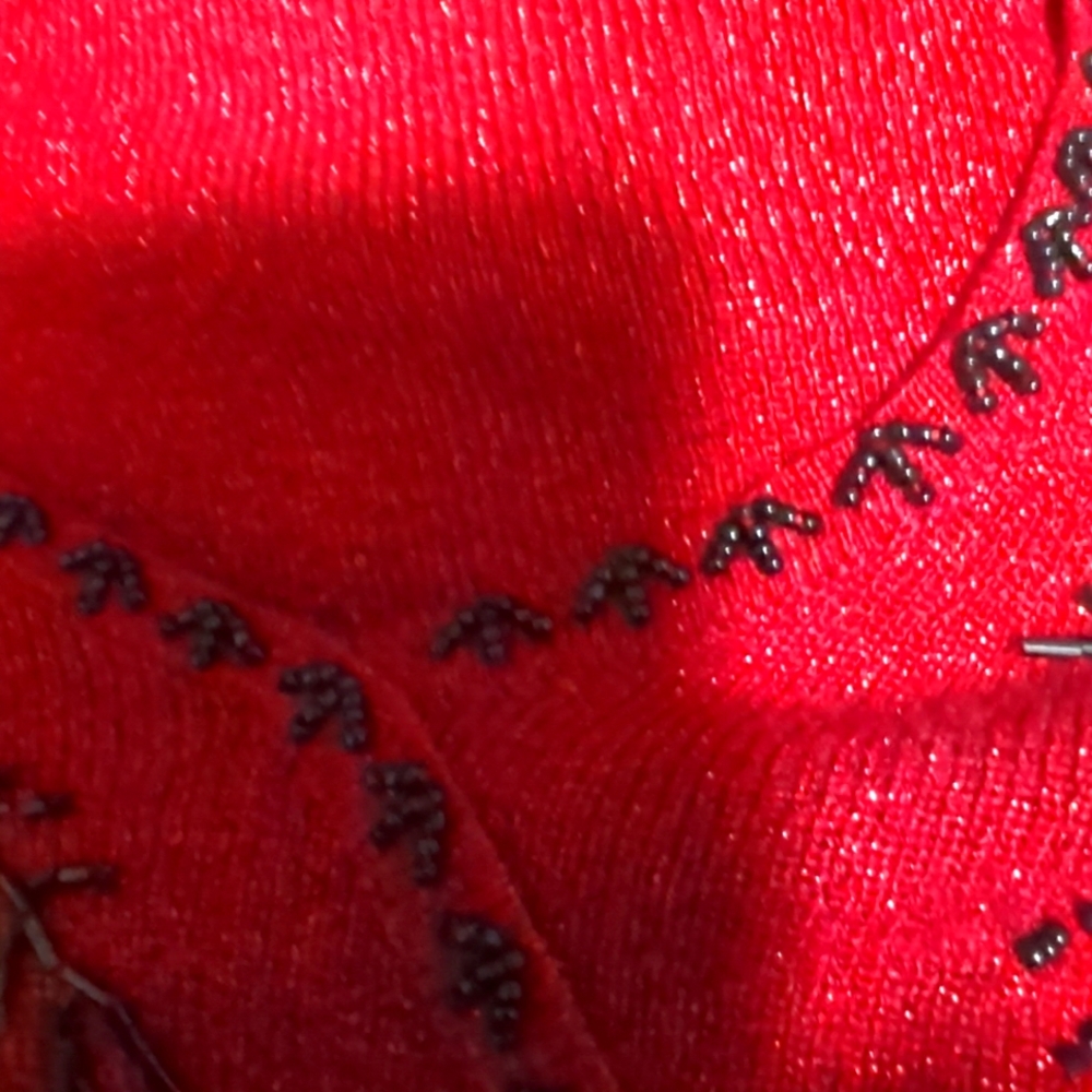 ❤️🖤Dress Barn Red Black Beaded Designs Pullover V-Neck Sweater Long Sleeve - Picture 9 of 12